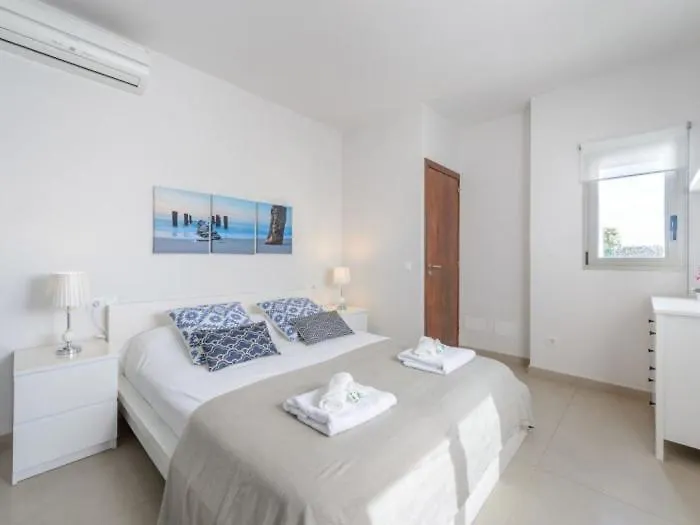 Villa Moderna Casa Con Piscina Privada Santa Eulària des Riu Ferienhaus