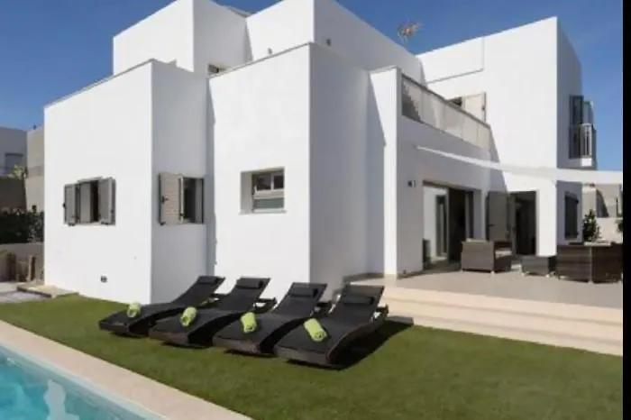 Villa Moderna Casa Con Piscina Privada Santa Eulària des Riu Ferienhaus